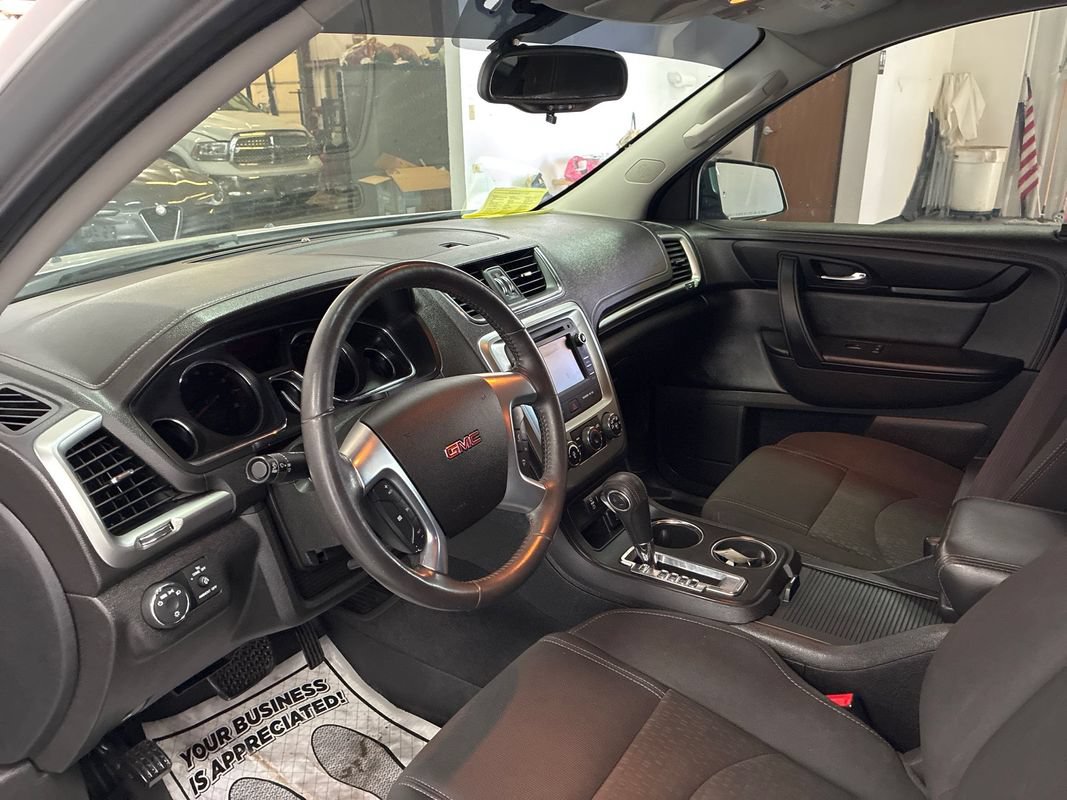 Used 2015 GMC Acadia SLE AWD/4WD image 8