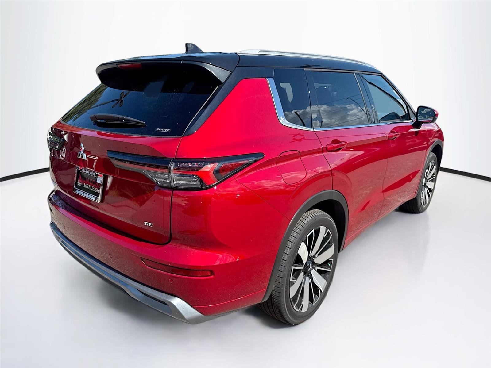 New 2025 Mitsubishi Outlander SEL image 7