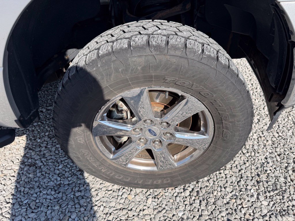 Used 2018 Ford F150 XLT w/ Equipment Group 302A Luxury AWD/4WD image 33