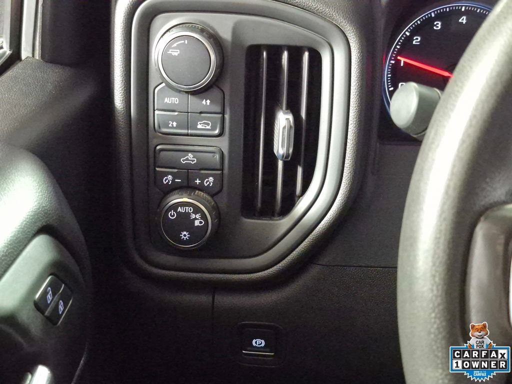Certified 2021 Chevrolet Silverado 1500 Custom AWD/4WD image 17