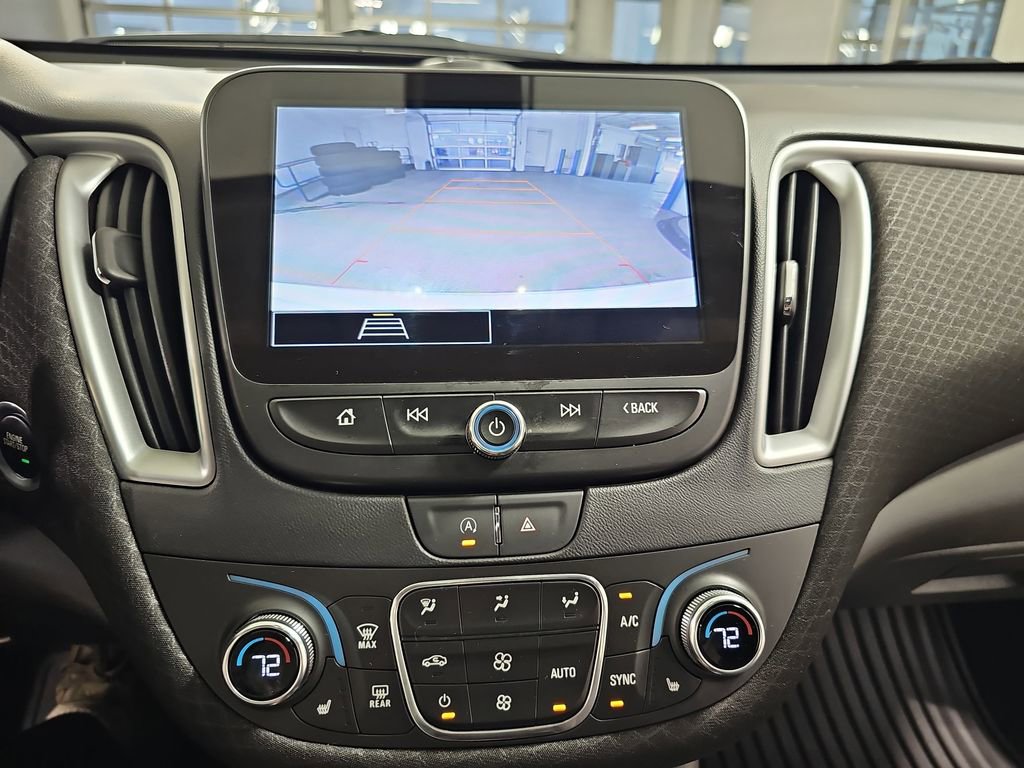 Used 2022 Chevrolet Malibu LT image 26