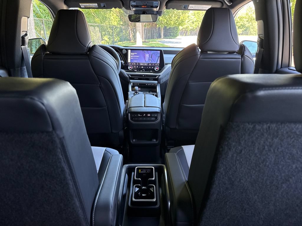 New 2026 Lexus TX 500h AWD w/ Technology Package image 20