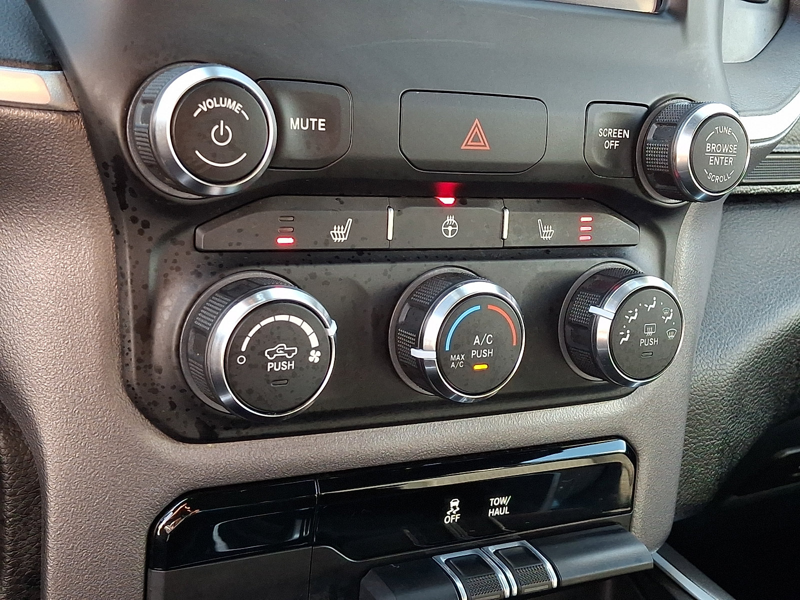 Used 2023 RAM 1500 Big Horn AWD/4WD image 15