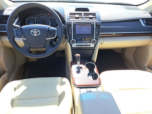 Used 2013 Toyota Camry XLE w/ Leather Pkg FWD image 22