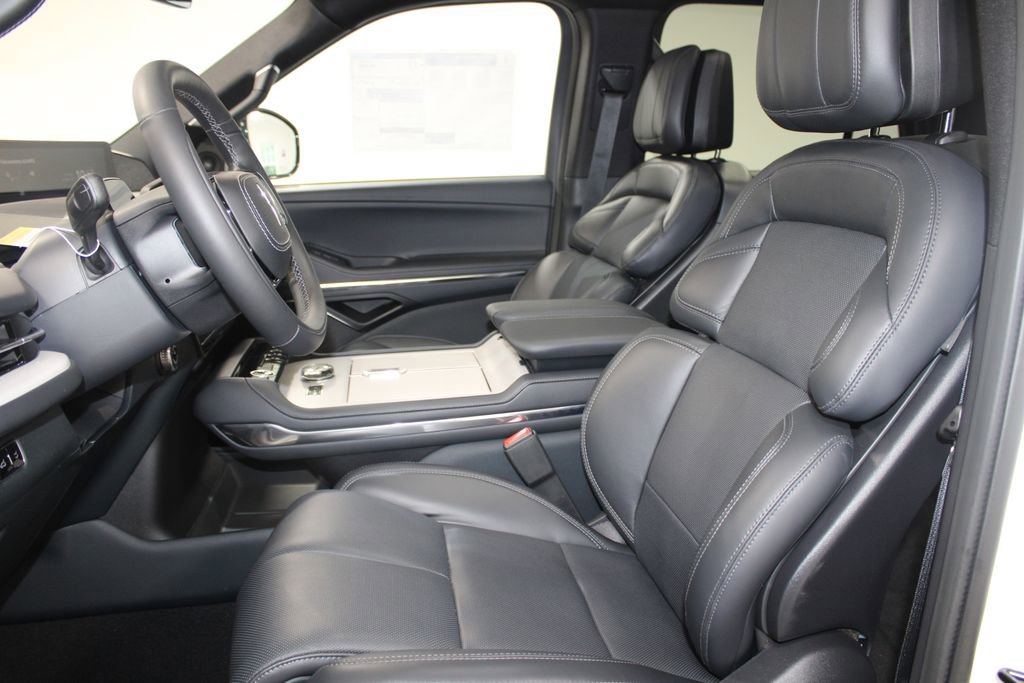 New 2025 Lincoln Navigator Reserve w/ Jet Appearance Package image 25
