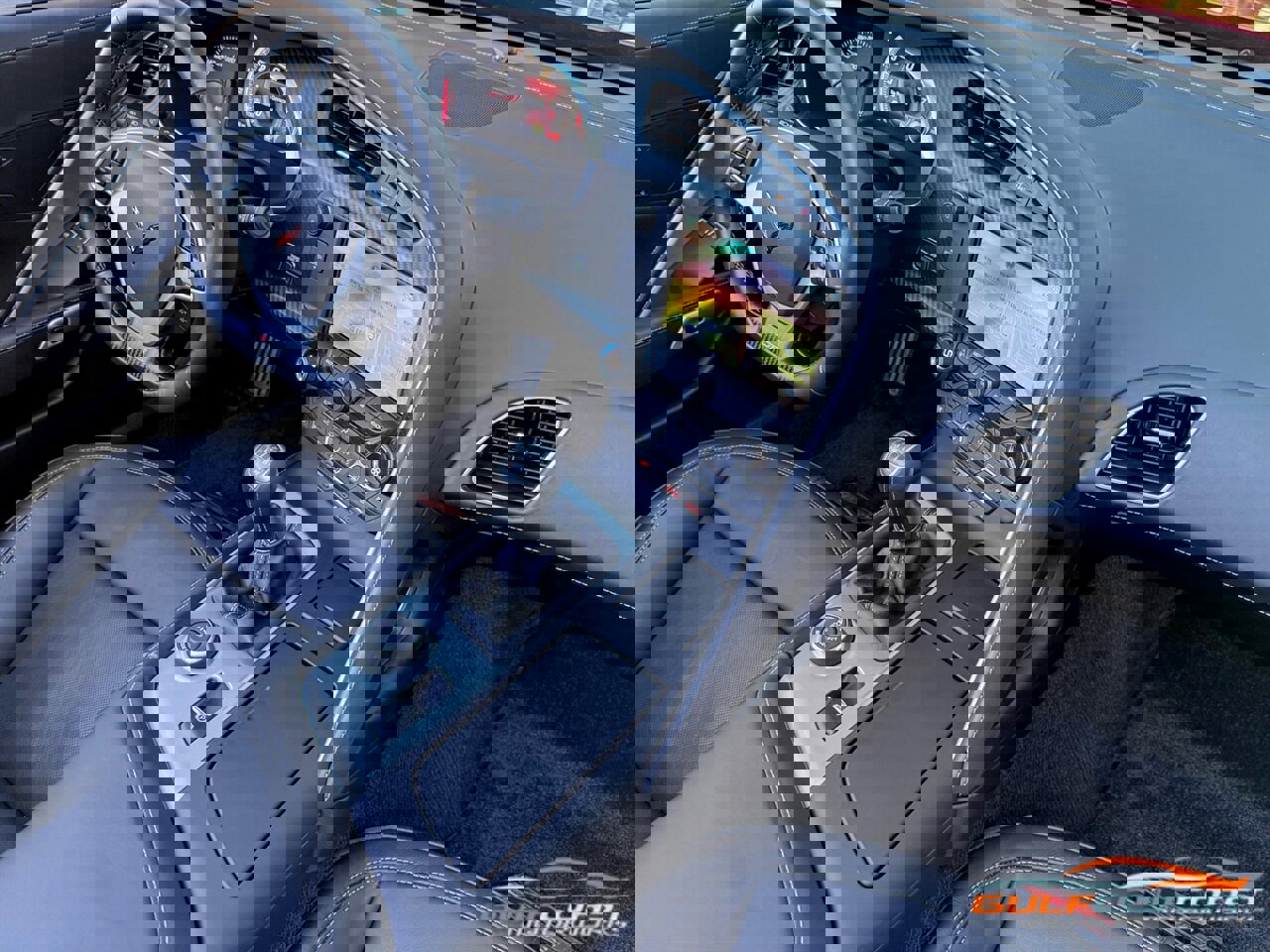 Used 2015 Chevrolet Corvette Z06 w/ 3LZ Preferred Equipment Group image 41