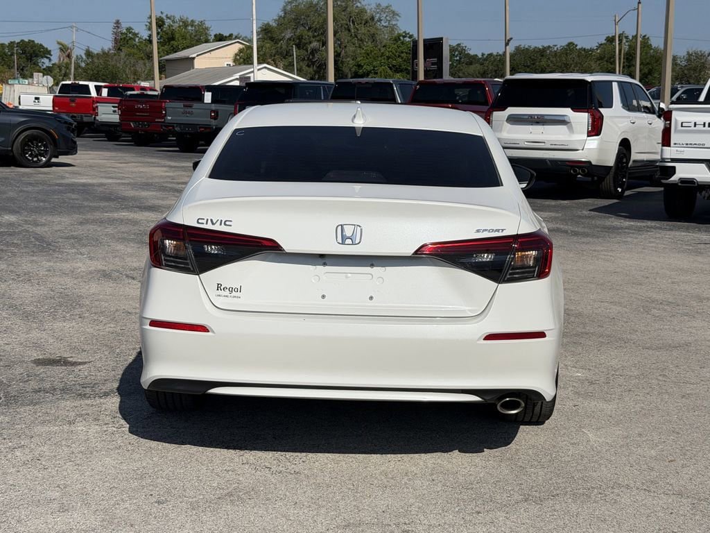 Used 2023 Honda Civic Sport image 6