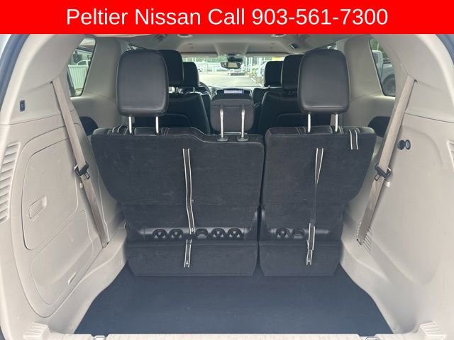 Used 2024 Chrysler Pacifica Select image 24