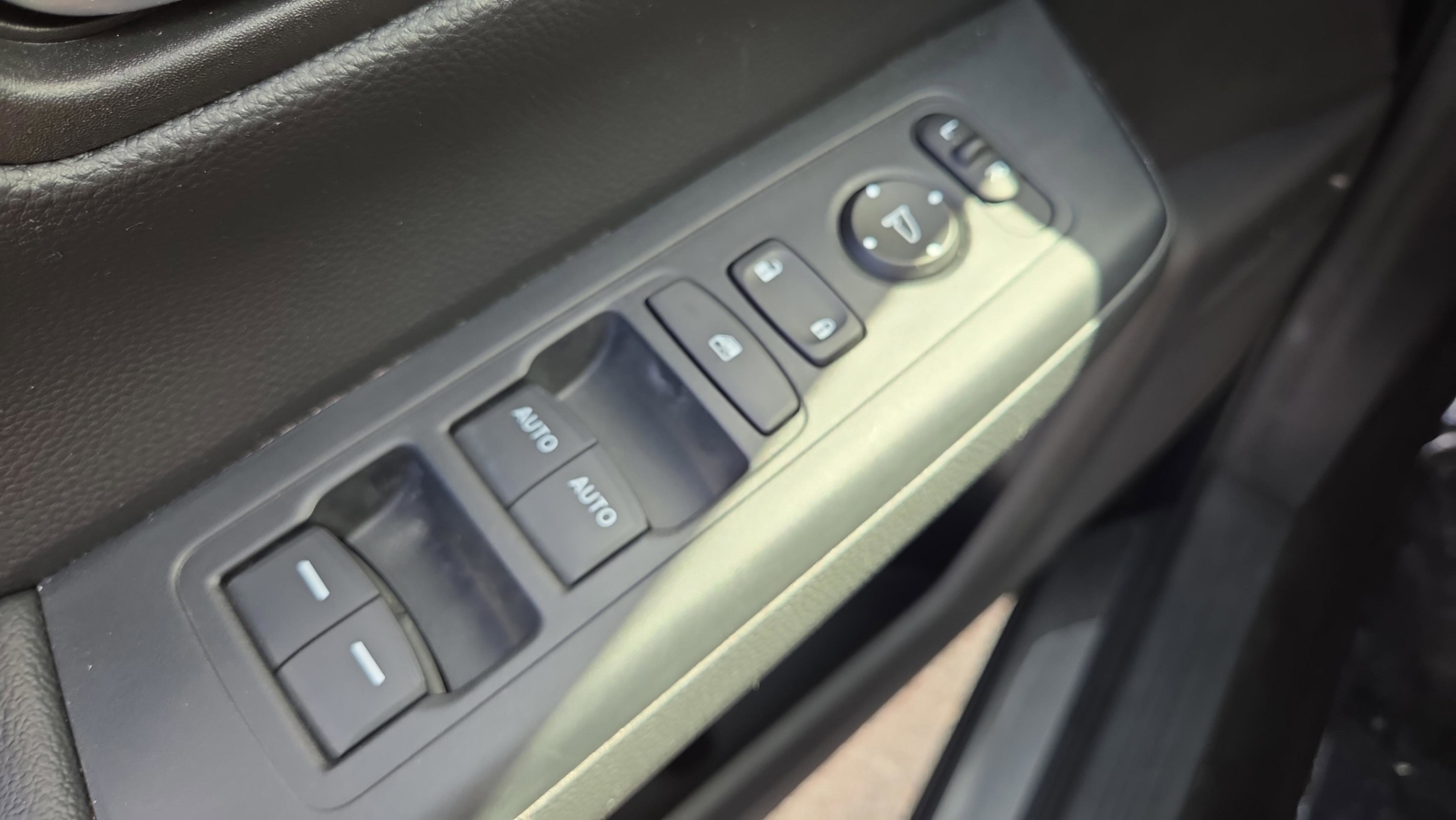 Used 2023 Honda CR-V Sport image 29