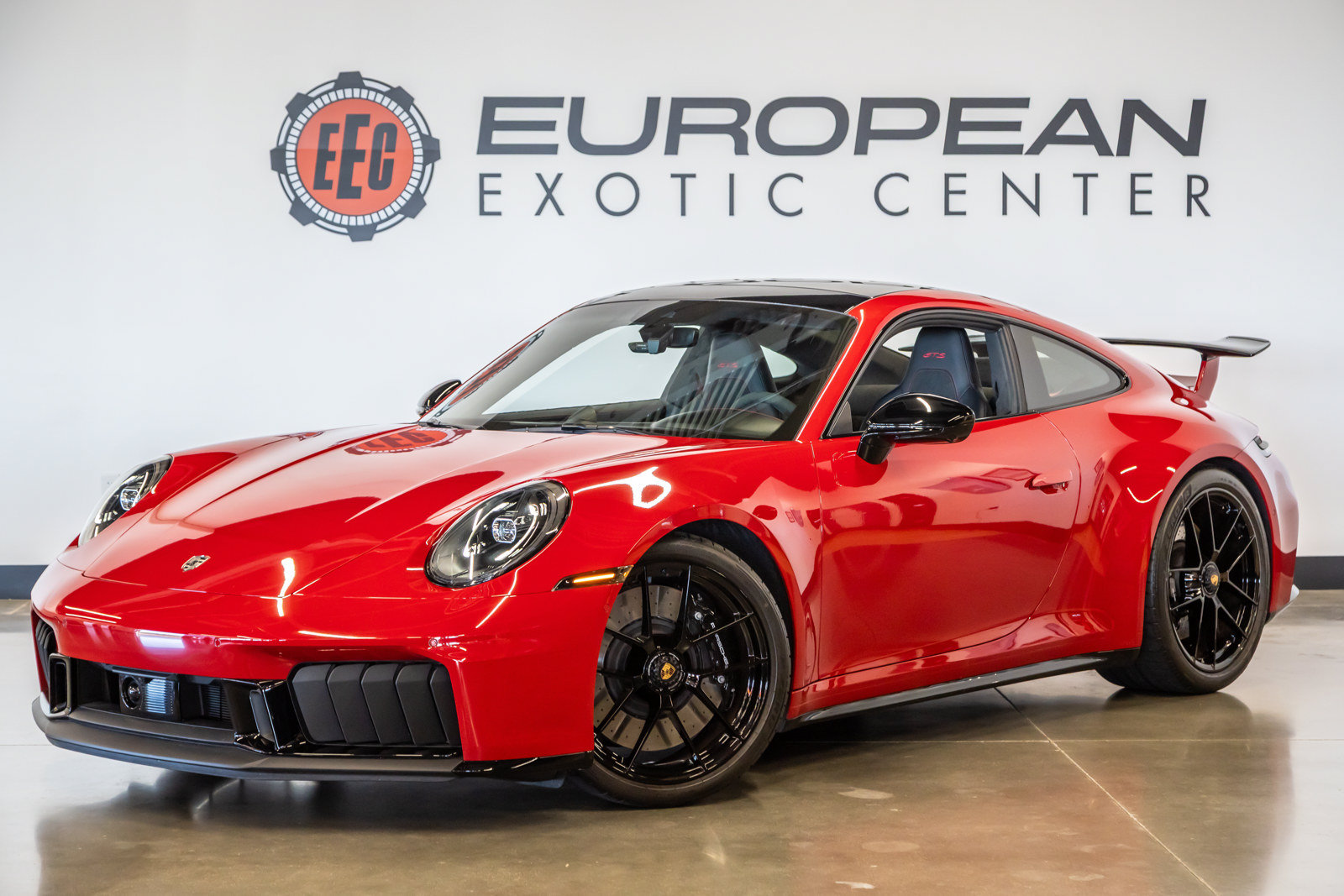 Used 2025 Porsche 911 Carrera GTS RWD image 5