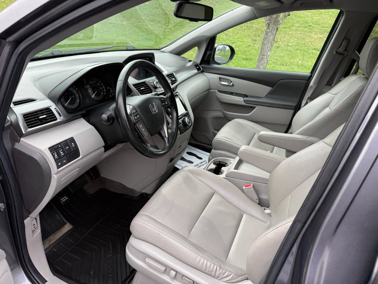 Used 2014 Honda Odyssey Touring image 10