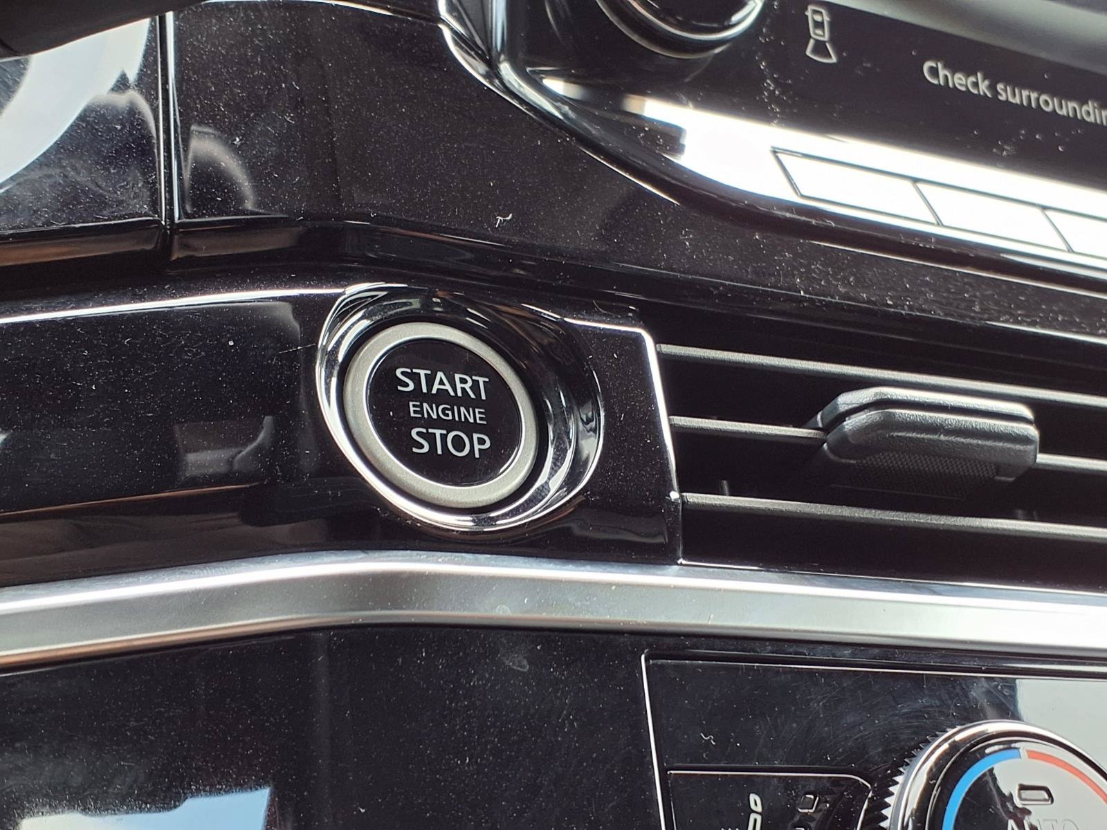 Used 2024 Nissan Pathfinder Platinum AWD/4WD image 13