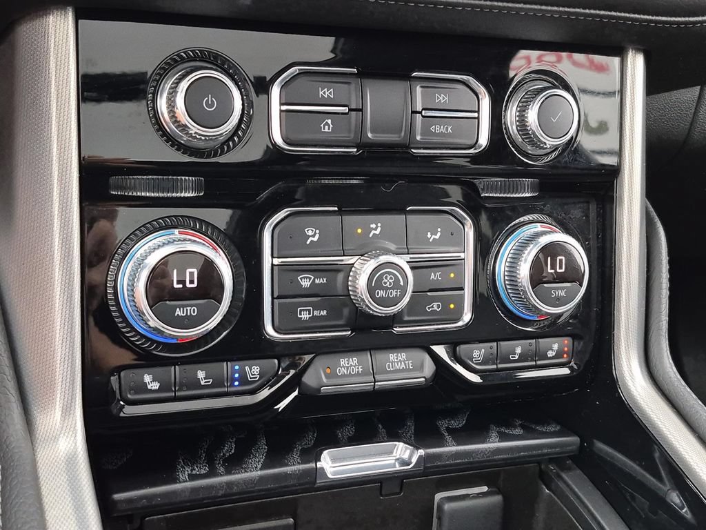 Used 2023 GMC Yukon Denali RWD image 37