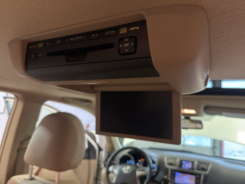 Used 2013 Toyota Highlander Limited AWD/4WD image 28