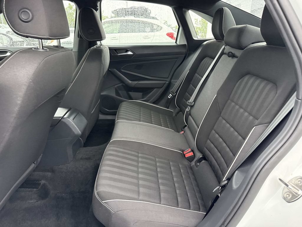 Certified 2024 Volkswagen Jetta Sport FWD image 9