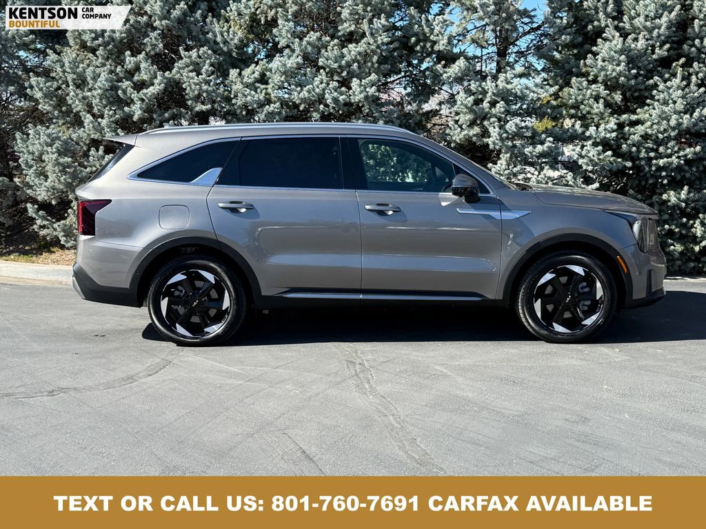 Used 2025 Kia Sorento SX Prestige image 11