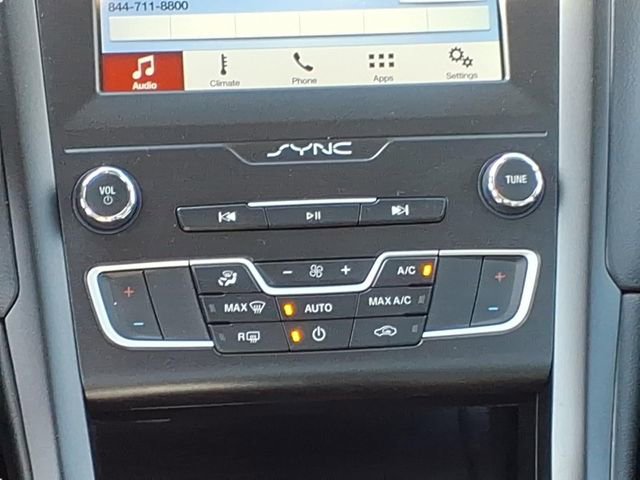 Used 2019 Ford Fusion SE w/ Equipment Group 151A image 17