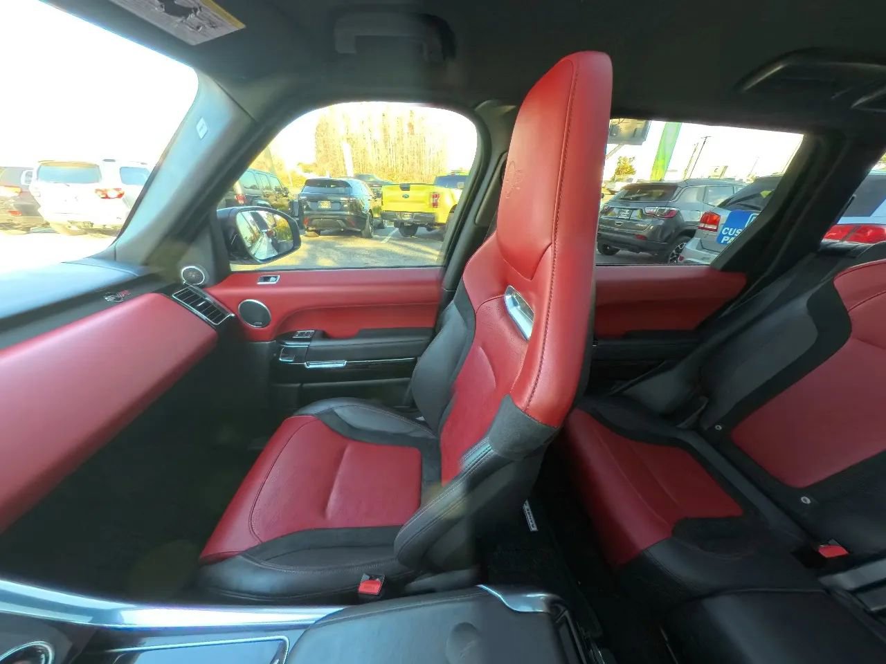 Used 2022 Land Rover Range Rover Sport SVR image 29