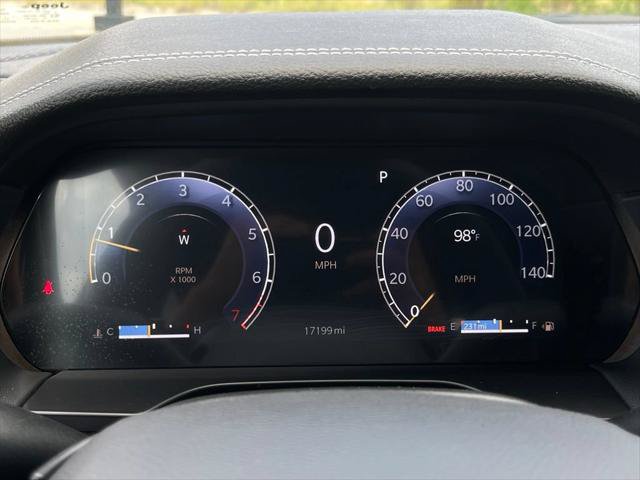 Certified 2025 Jeep Grand Cherokee Limited w/ Luxury Tech Group II AWD/4WD image 27