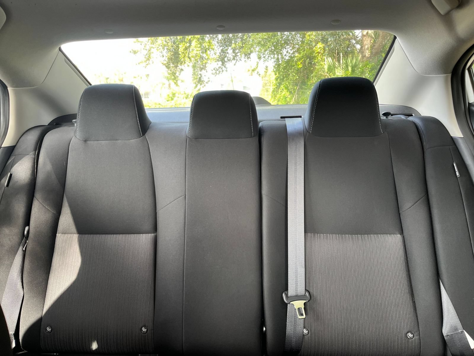 Used 2025 Nissan Sentra SV FWD image 35