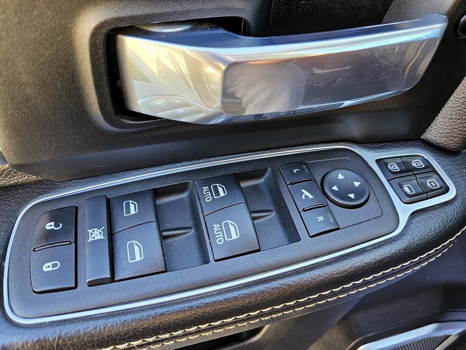 Used 2024 RAM 2500 Laramie image 31