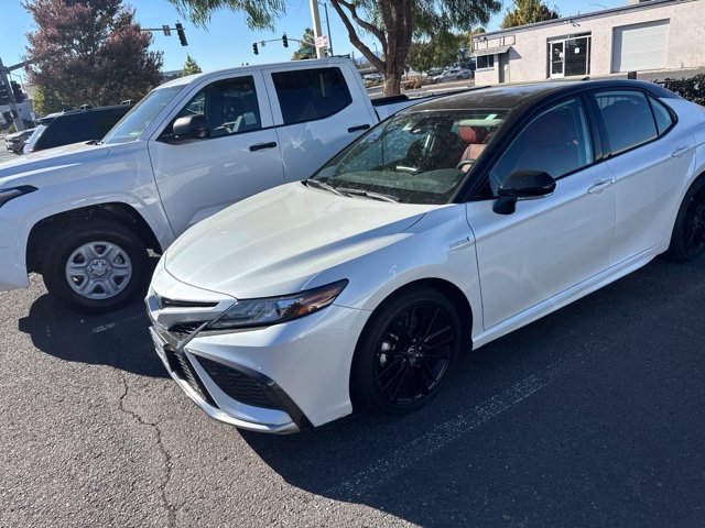 Used 2021 Toyota Camry XSE FWD image 14
