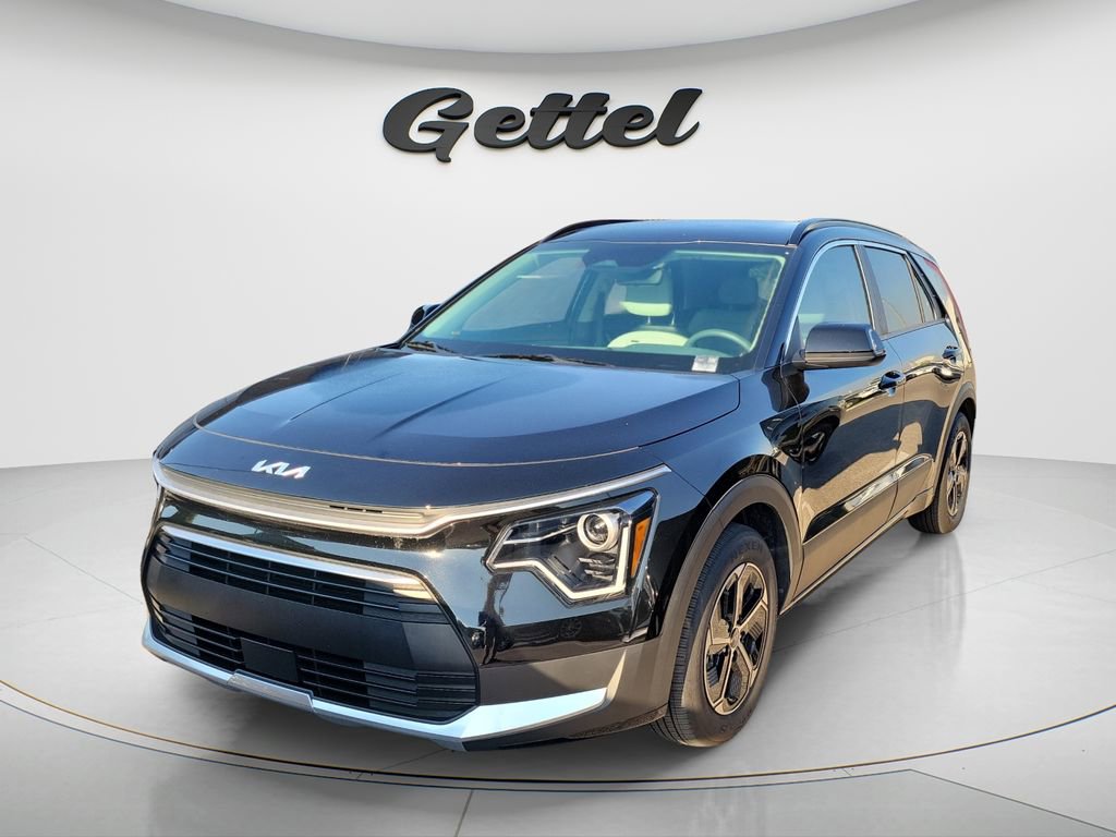 Used 2025 Kia Niro EX
