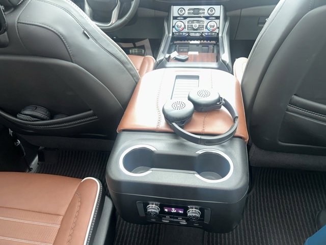 Used 2024 GMC Yukon Denali Ultimate image 43