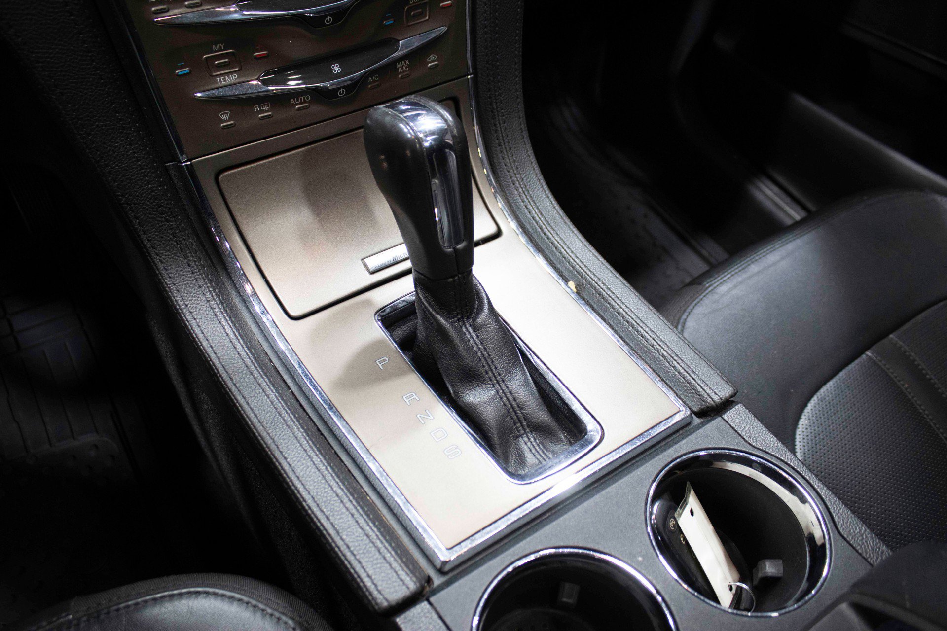 Used 2014 Lincoln MKX AWD w/ Olive Ash Wood Package image 39