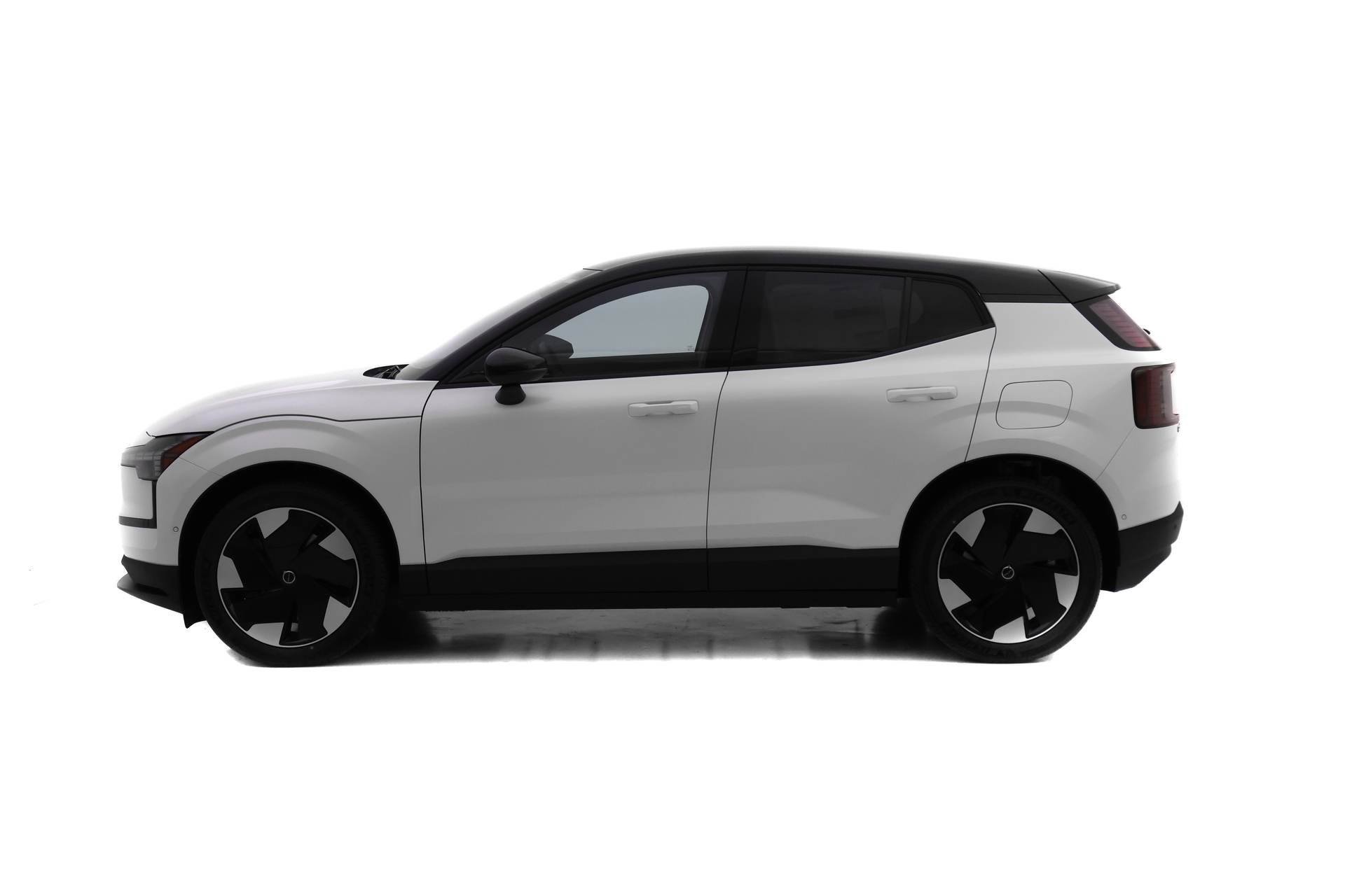 New 2025 Volvo EX30 Ultra w/ Climate Package image 3