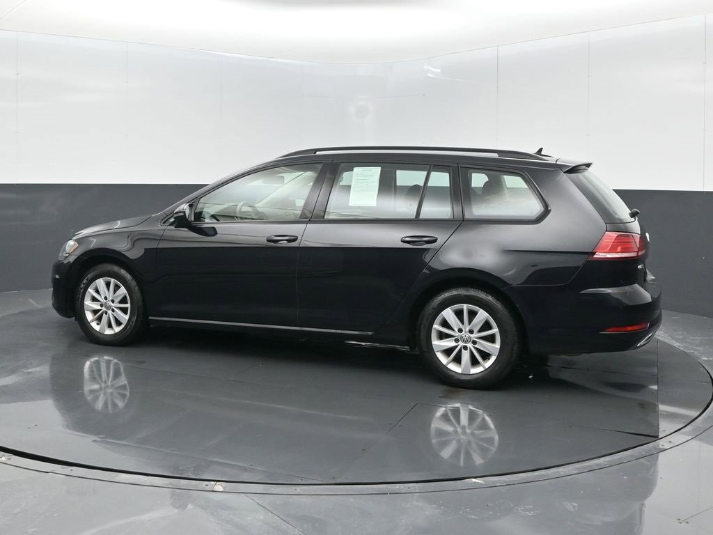 Used 2018 Volkswagen Golf S image 13