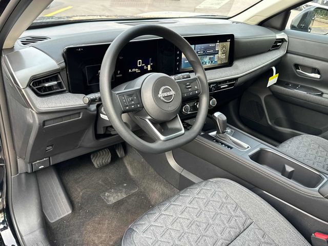 New 2025 Nissan Kicks SV w/ SV Premium Package image 12