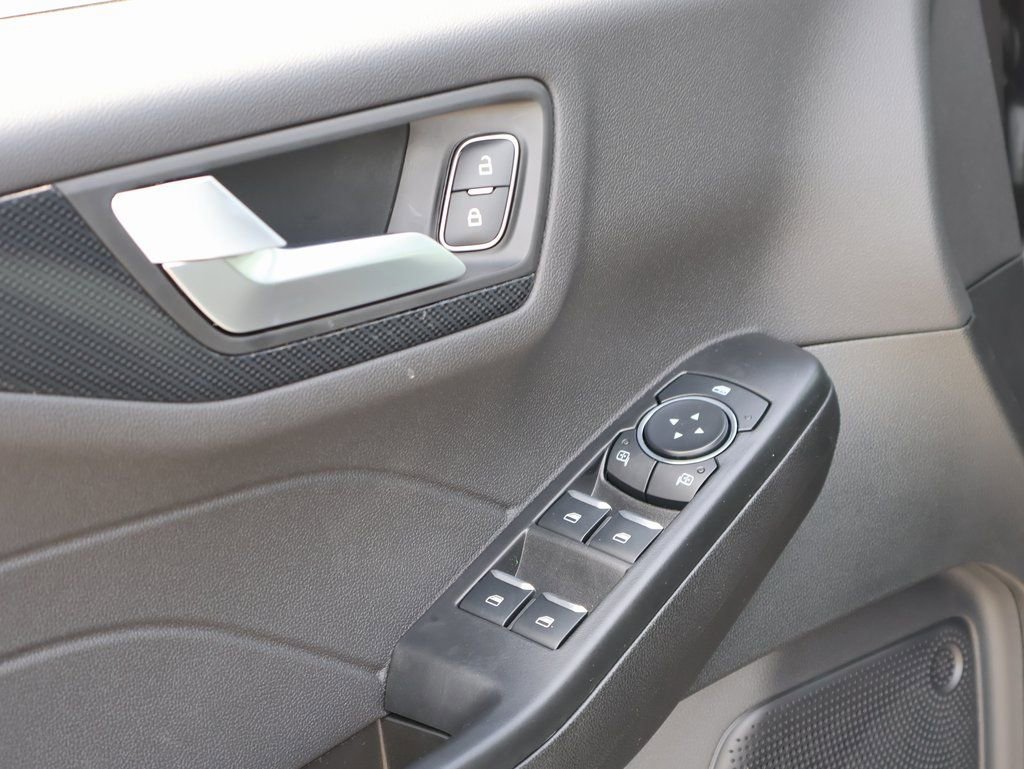 New 2026 Ford Escape ST-Line w/ Cold Weather Package image 21