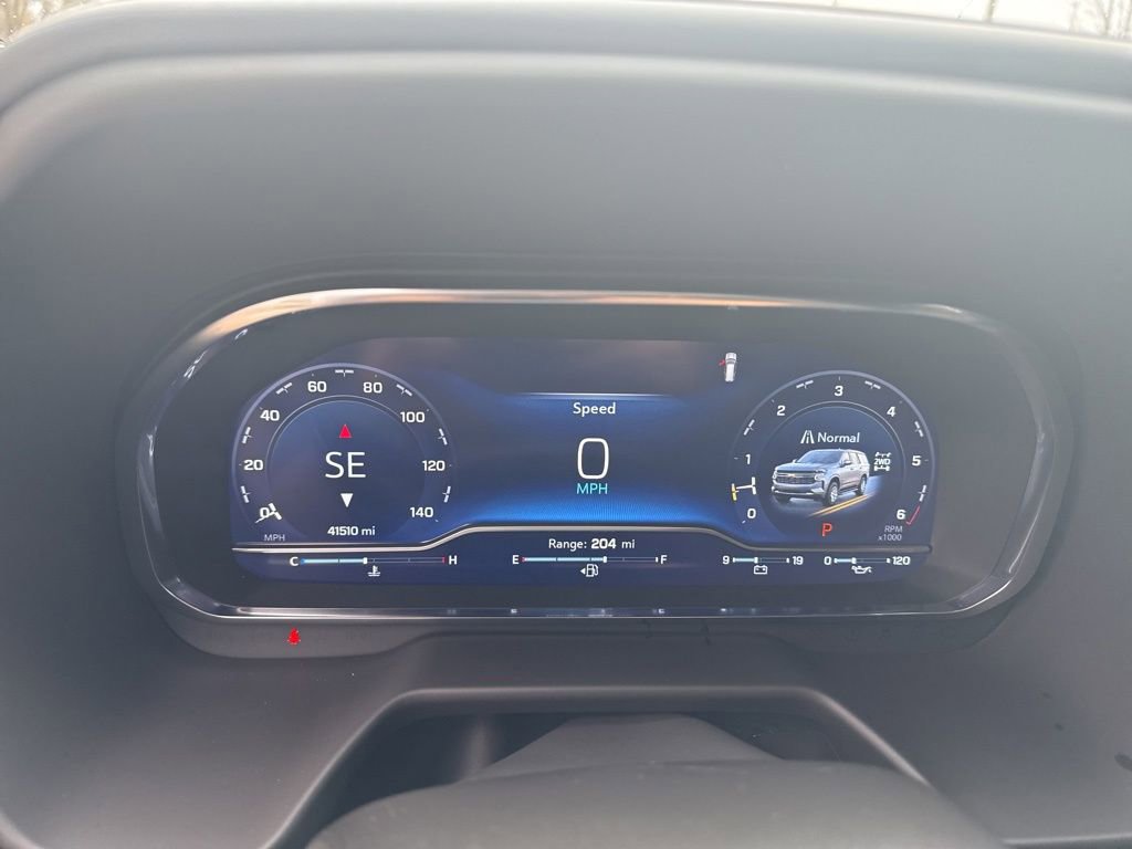 Used 2024 Chevrolet Tahoe Z71 w/ Luxury Package image 19