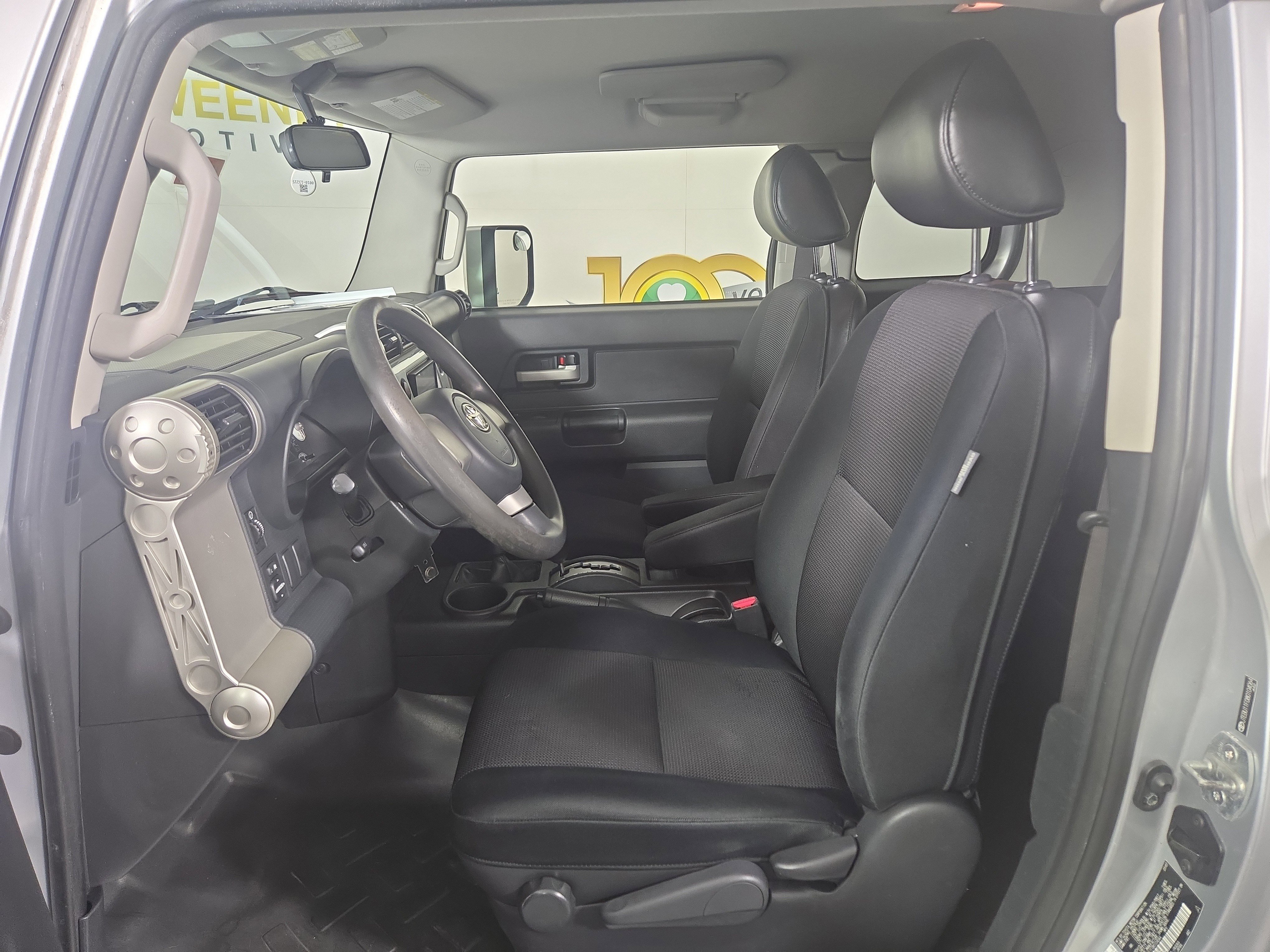 Used 2008 Toyota FJ Cruiser 4WD image 11