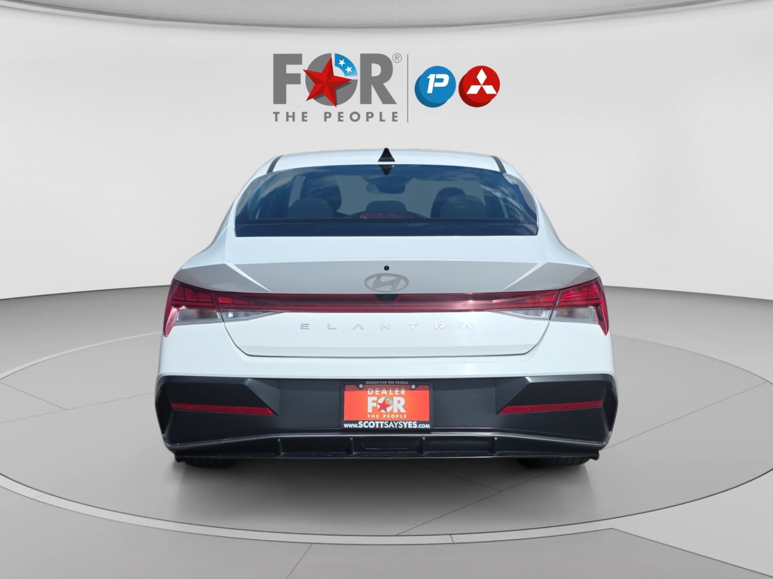 Used 2025 Hyundai Elantra SEL FWD image 4