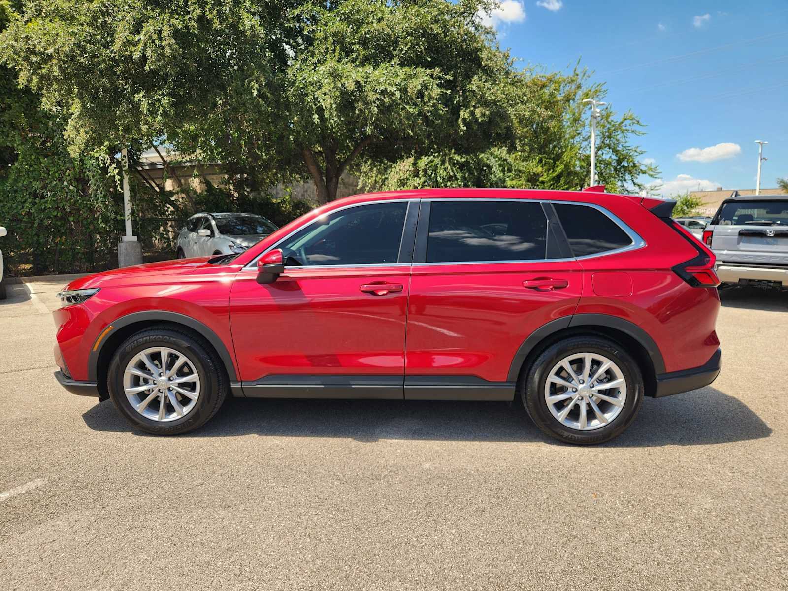 Used 2025 Honda CR-V EX-L image 4
