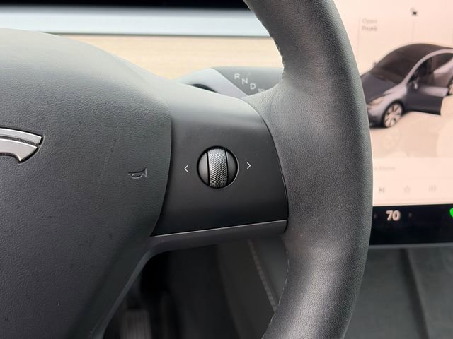 Used 2023 Tesla Model Y Long Range image 22