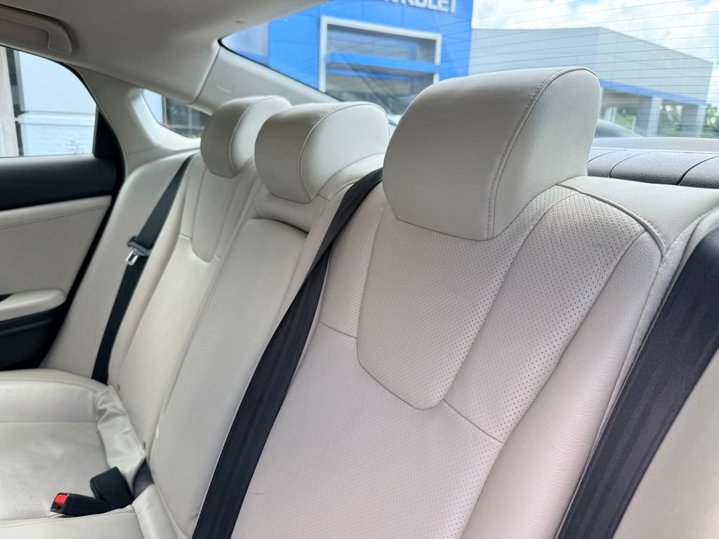 Used 2019 Honda Insight Touring image 16