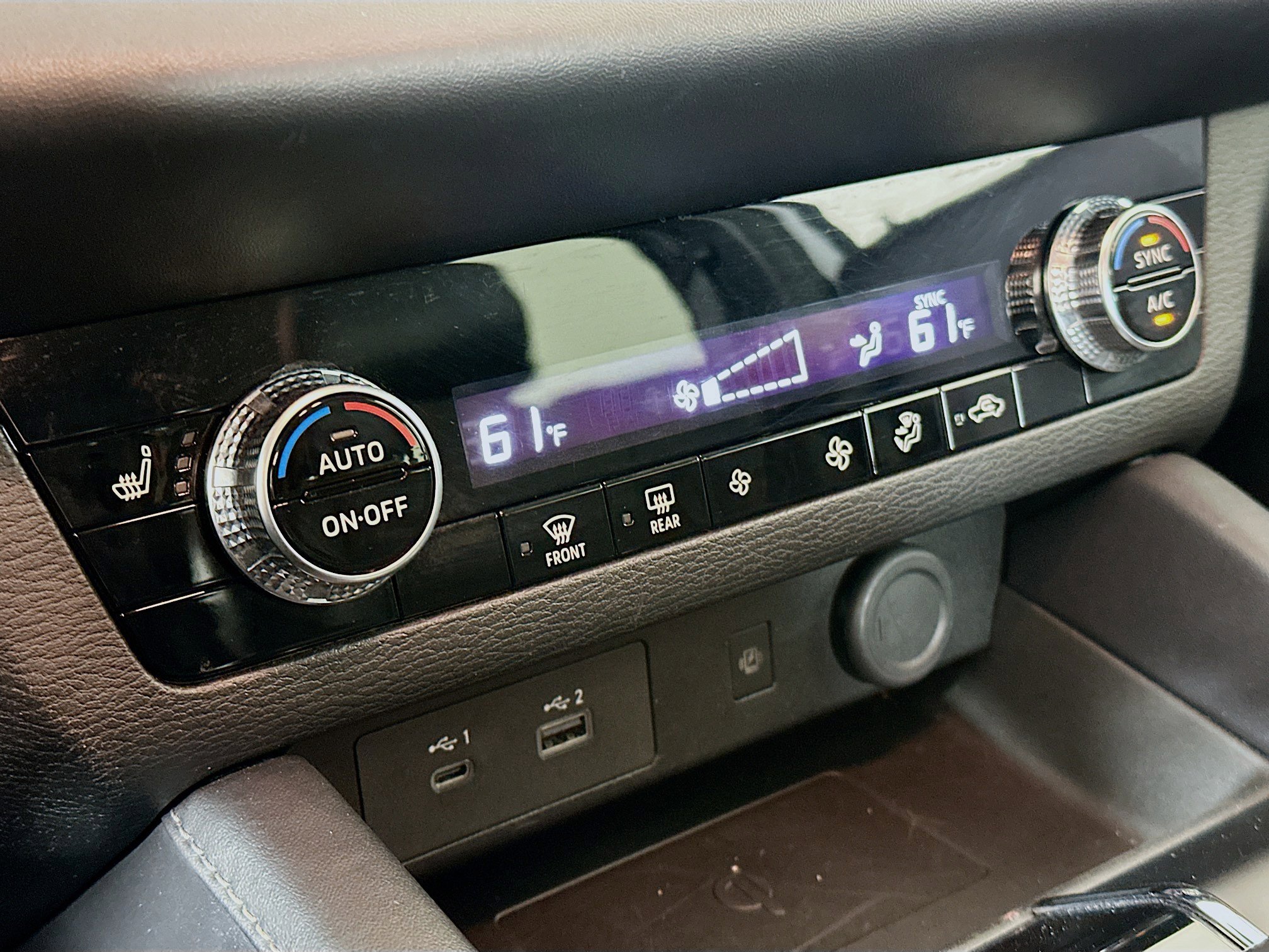 Used 2024 Mitsubishi Outlander SE image 24