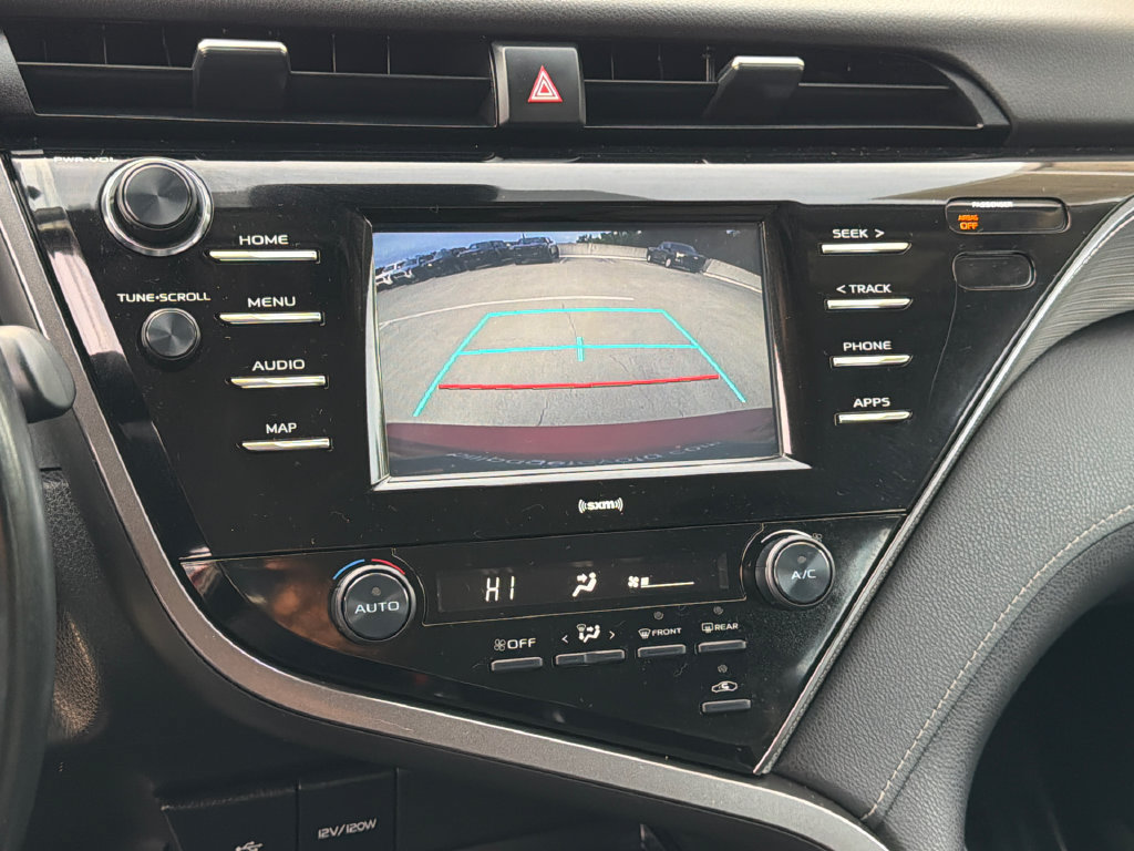 Used 2020 Toyota Camry SE FWD image 28
