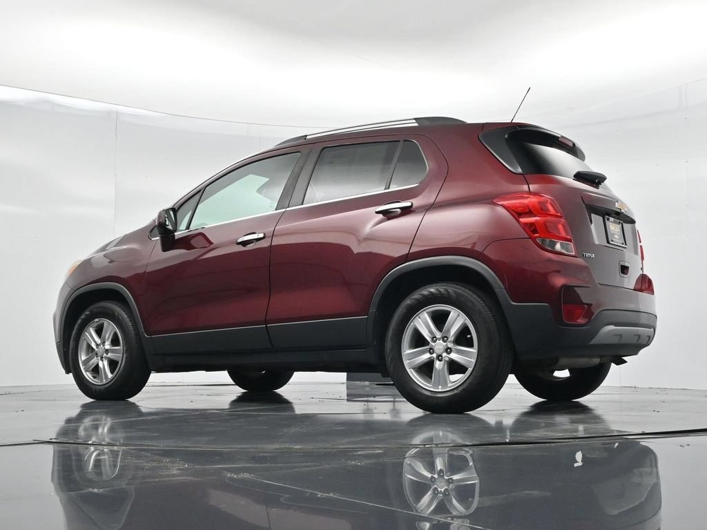Used 2017 Chevrolet Trax LT w/ LT Convenience Package FWD image 30