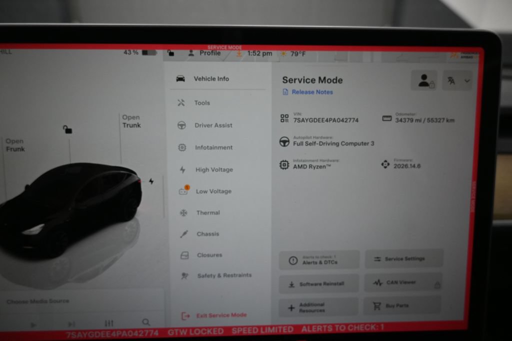 Used 2023 Tesla Model Y Long Range AWD/4WD image 17