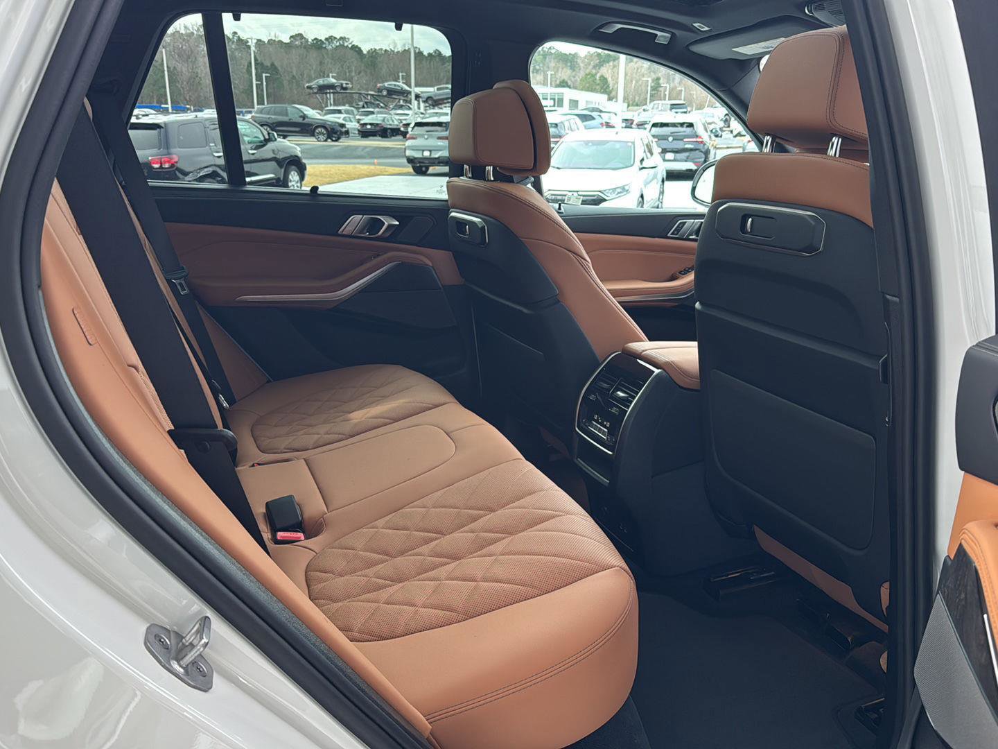 New 2026 BMW X5 sDrive40i image 11