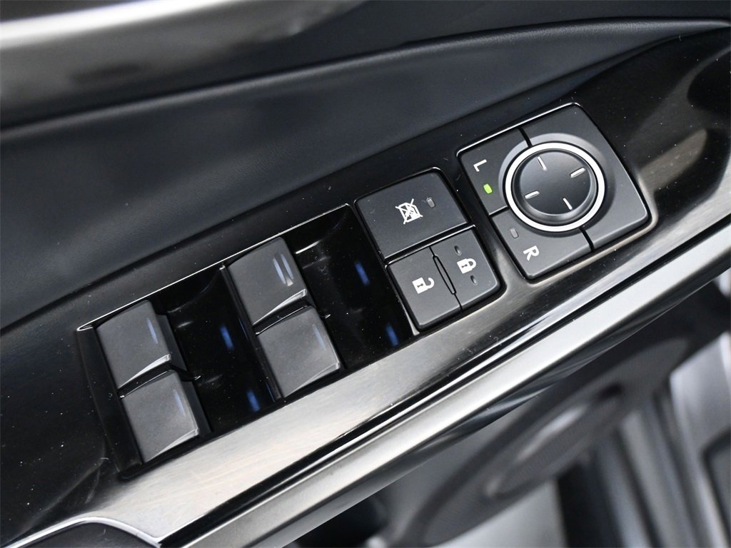 Used 2024 Lexus IS 350 F Sport image 4