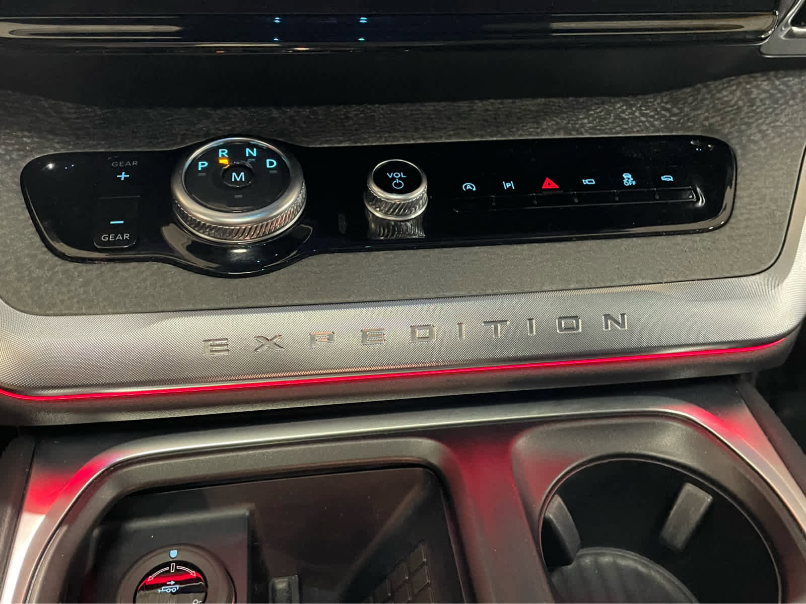 Used 2025 Ford Expedition Tremor AWD/4WD image 26