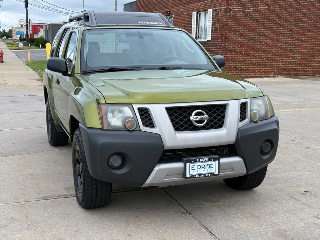 Used 2011 Nissan Xterra X AWD/4WD image 3