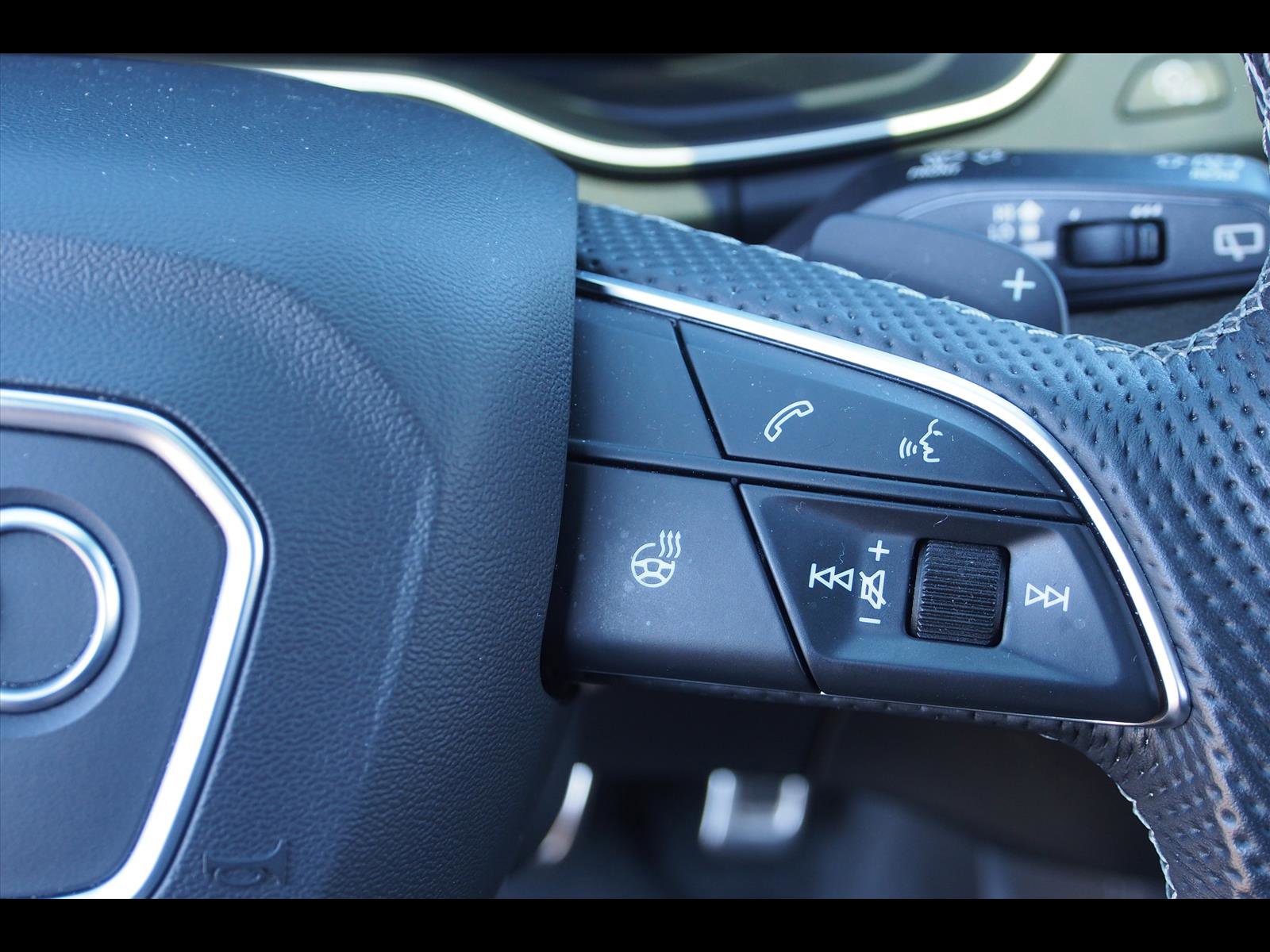 Used 2021 Audi SQ5 Prestige image 26