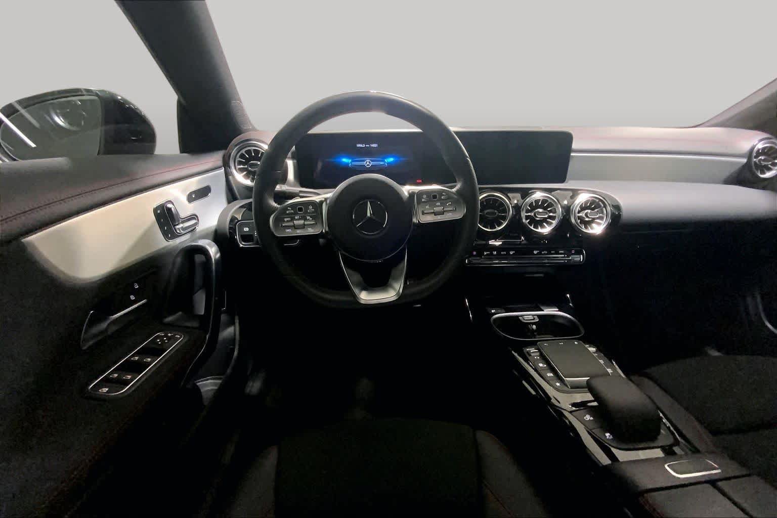 Used 2023 Mercedes-Benz CLA 35 AMG 4MATIC image 5