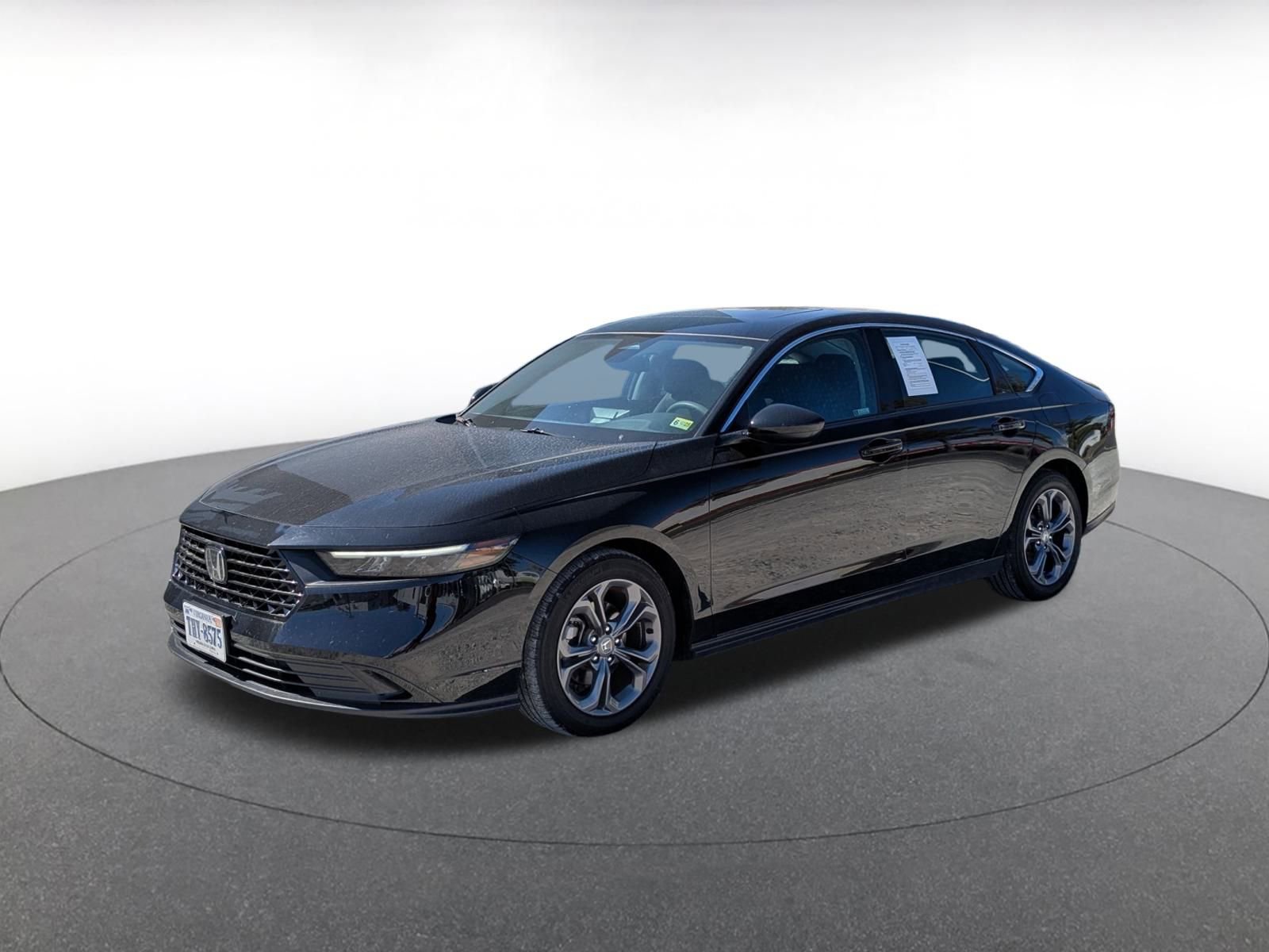 Used 2024 Honda Accord EX image 3